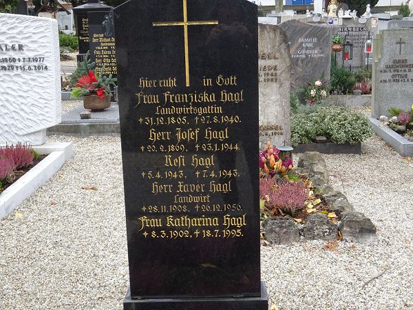 Klicken Sie zuerst in den Kreismittelpunkt, dann an irgendeiner Stelle auf den Kreis selbst.