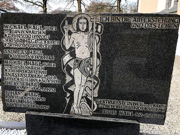 Klicken Sie zuerst in den Kreismittelpunkt, dann an irgendeiner Stelle auf den Kreis selbst.